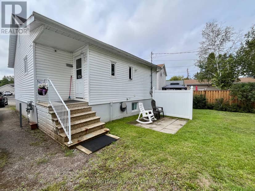 10 Spruce Road, Atikokan, photo 2