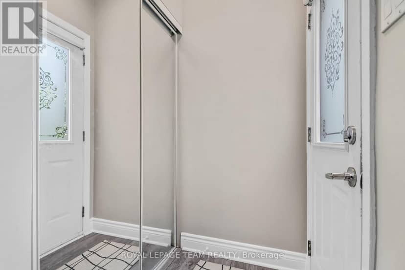 38A Forester Crescent — photo 3 of 23