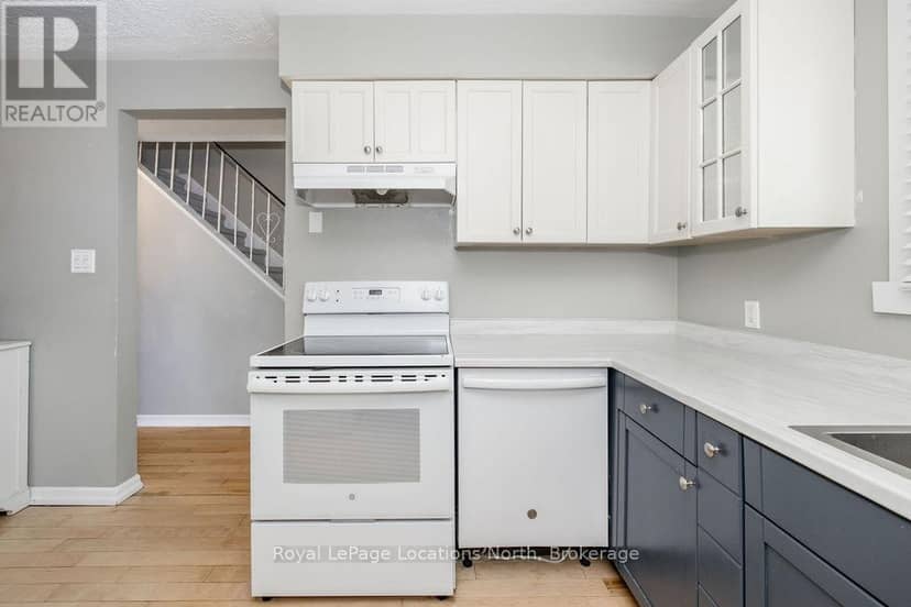 493 Ontario Street — photo 12 of 28