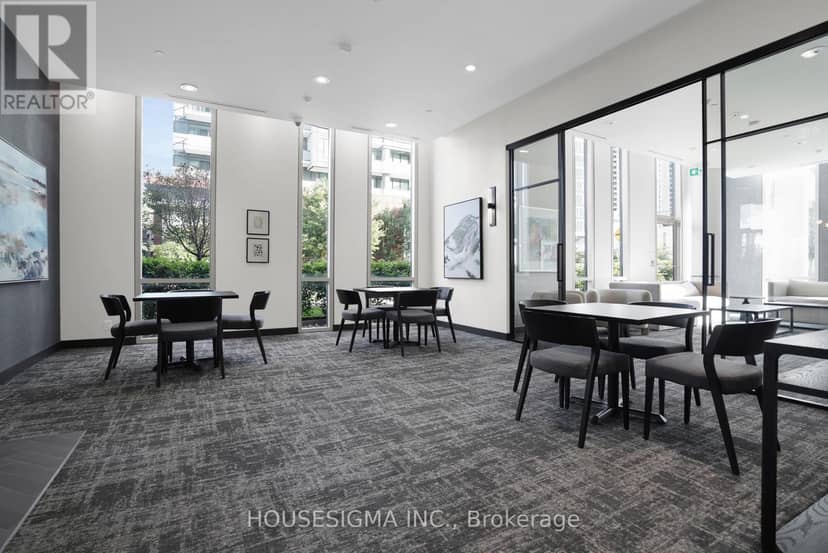 515 - 30 Canterbury Place — photo 31 of 37