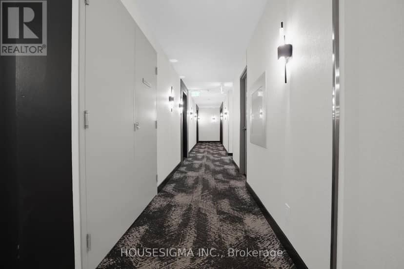 515 - 30 Canterbury Place — photo 9 of 37