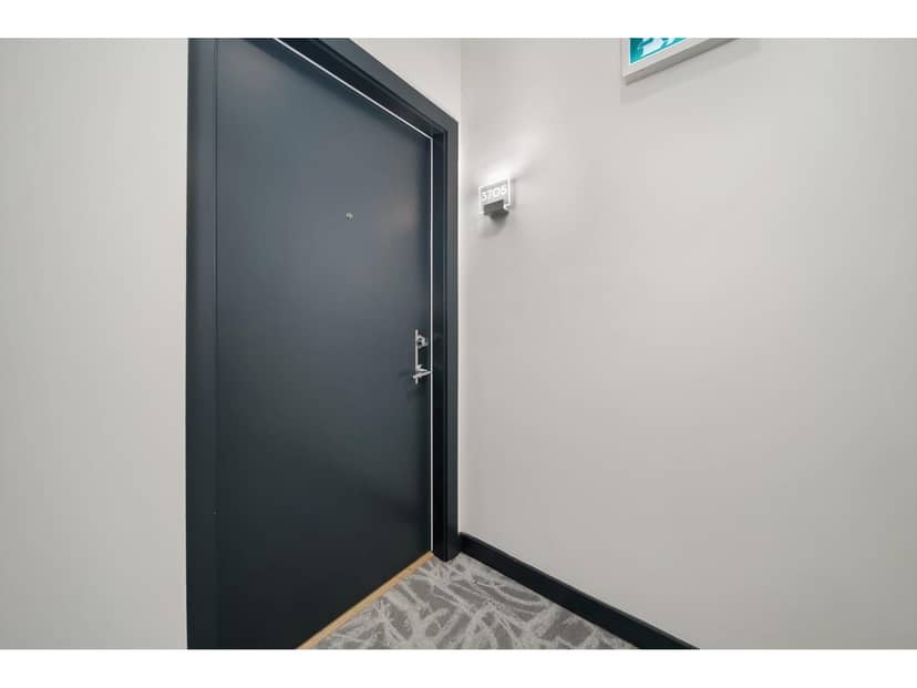 3705 13438 CENTRAL AVENUE, Surrey, photo 2