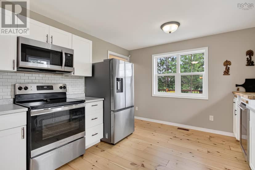 168 Highway 307 — photo 11 of 40