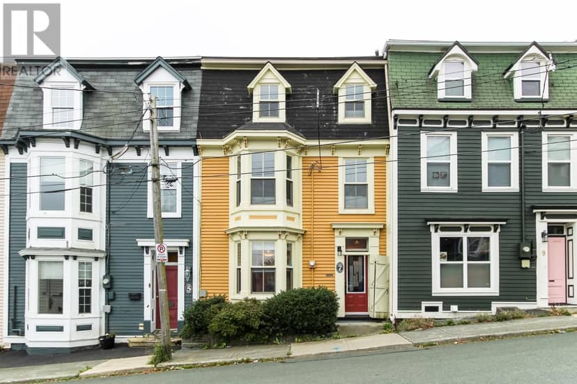 7 Flavin Street — photo 1 of 40