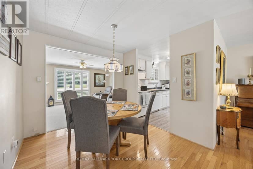 10 Kelsey Crescent — photo 11 of 40