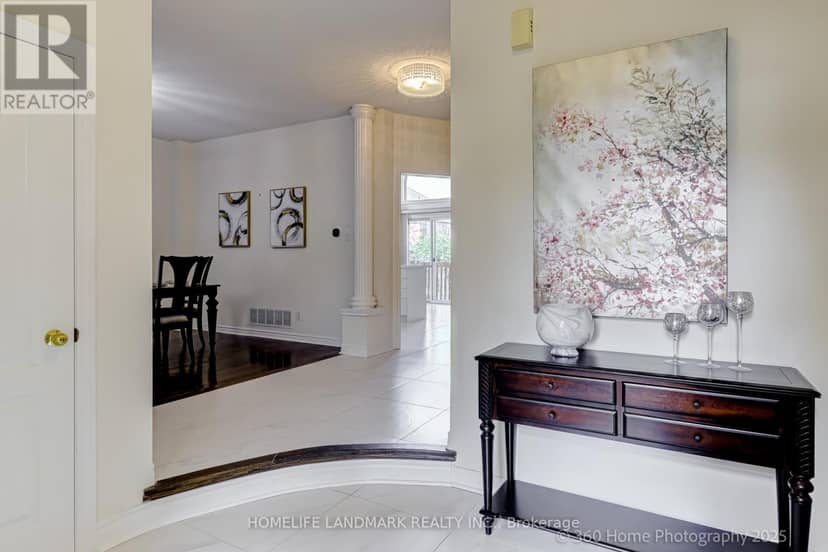 211 Frank Endean Road, Richmond Hill, photo 3