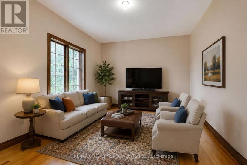 11 Prince Andrew Drive — photo 13 of 40