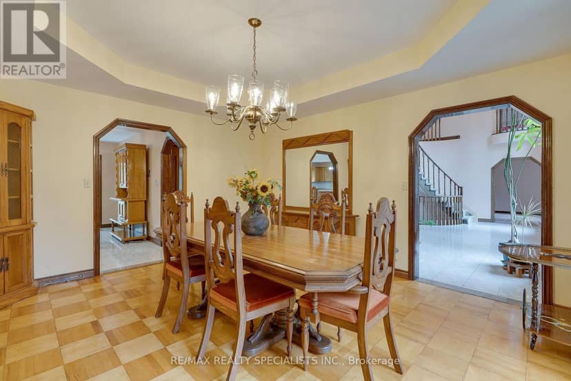 11 Prince Andrew Drive — photo 14 of 40