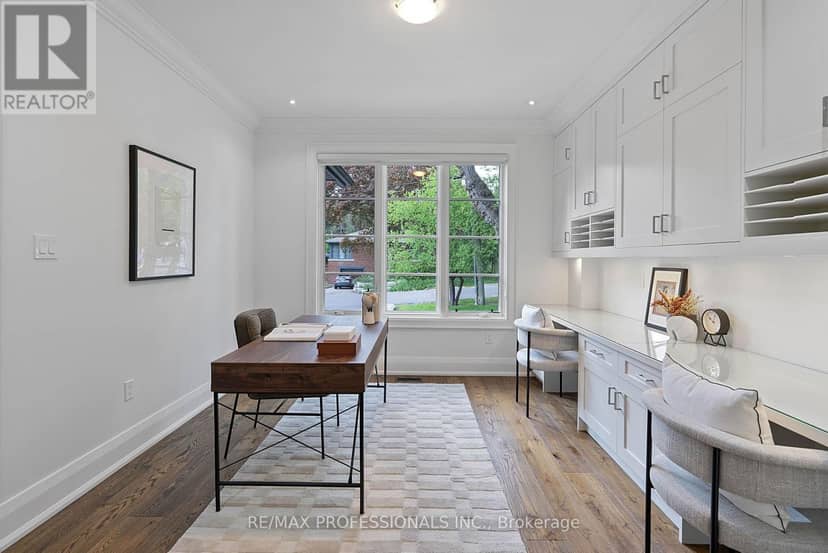 146 Thompson Avenue — photo 18 of 40