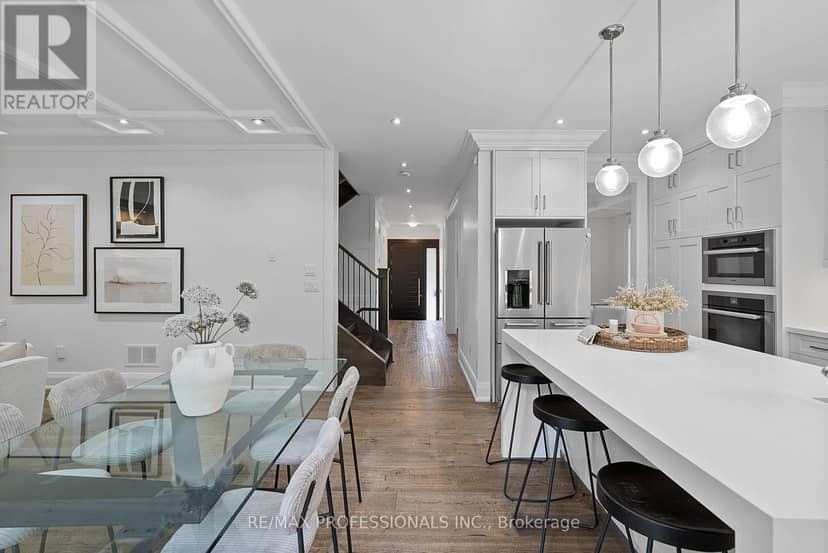 146 Thompson Avenue, Toronto, photo 3