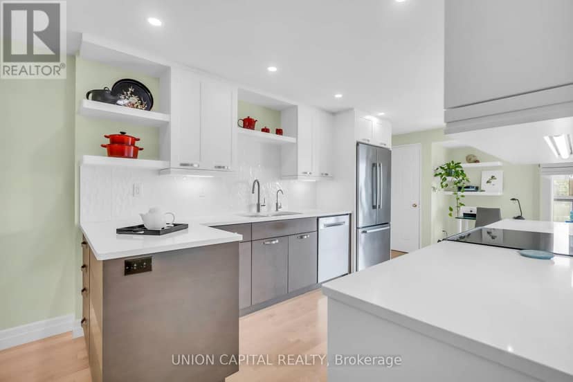 502 - 265 Westcourt Place — photo 12 of 33