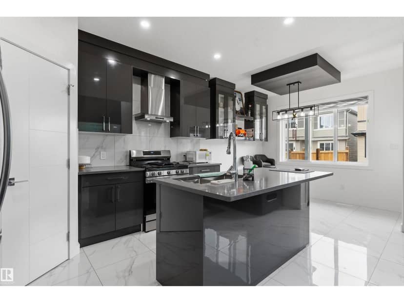 3606 41 Ave — photo 9 of 38