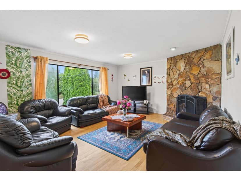 34757 MOFFAT AVENUE, Mission, photo 2