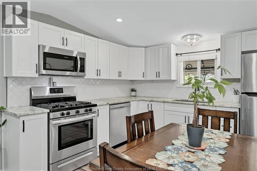 3 Robin Crescent — photo 10 of 31