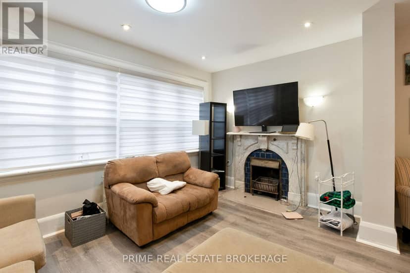 290 Huron Street — photo 10 of 34