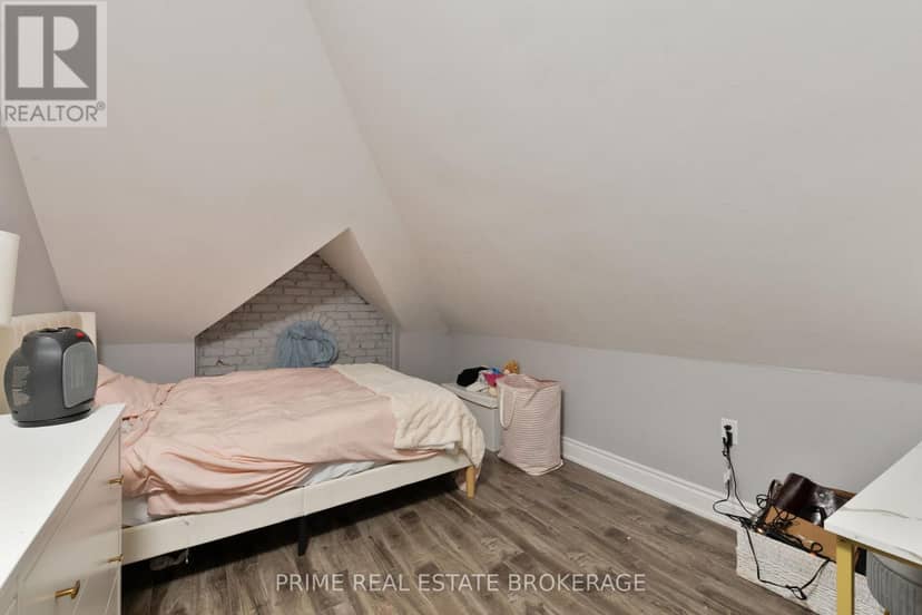 290 Huron Street — photo 27 of 34