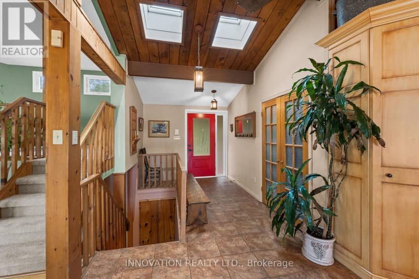 956 Bayview Drive — photo 3 of 40