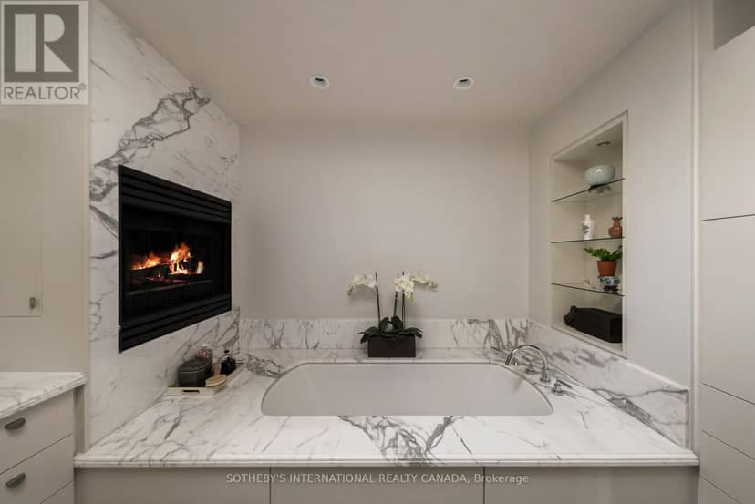 12 Forest Glen Crescent — photo 28 of 40
