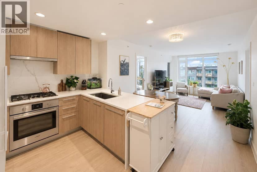 305 2707 LIBRARY LANE, North Vancouver