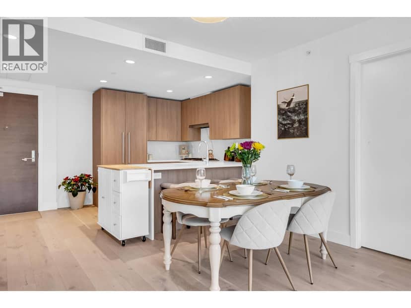 305 2707 LIBRARY LANE, North Vancouver, photo 3