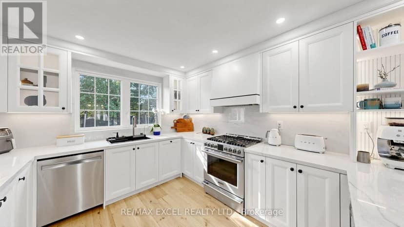 800 Pam Crescent — photo 14 of 40