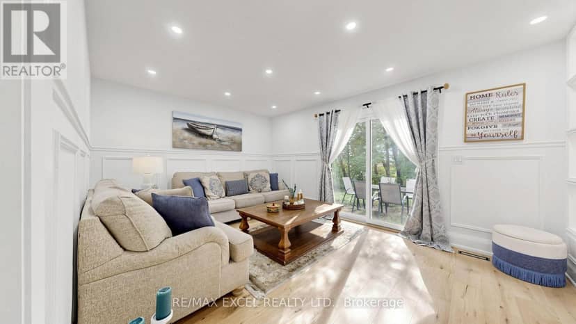 800 Pam Crescent, Newmarket, photo 4
