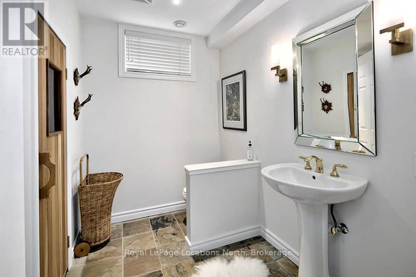 112 Amik Court — photo 36 of 40