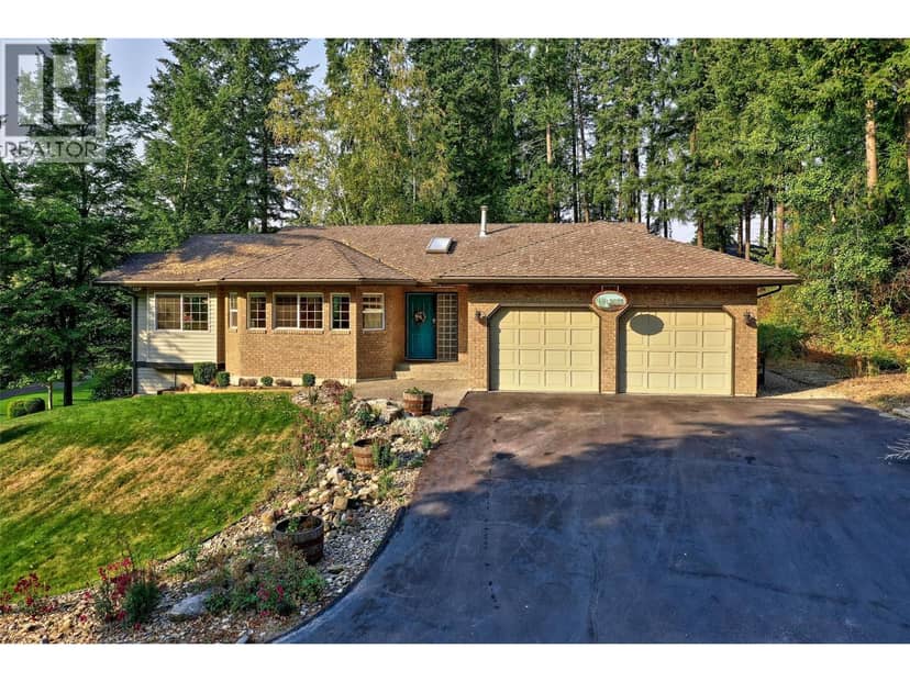 2668 Golf Course Drive, Blind Bay
