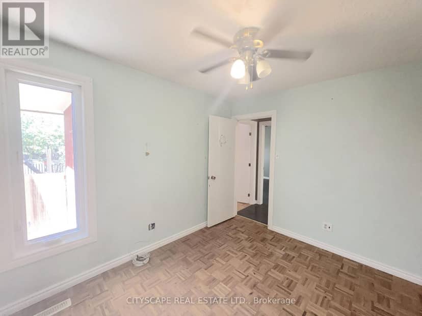 6087 Featherhead Crescent — photo 17 of 39
