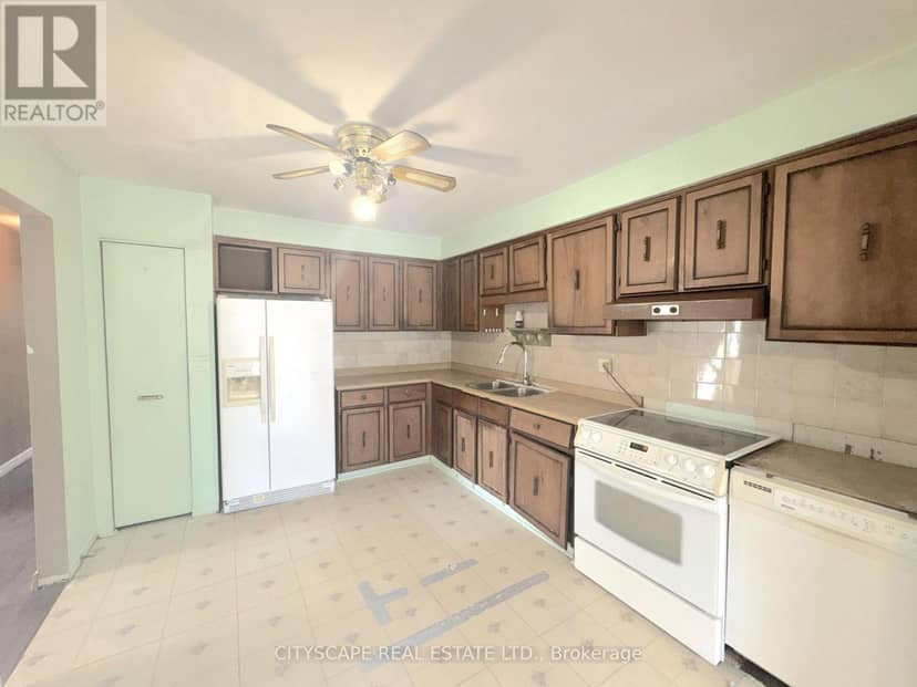 6087 Featherhead Crescent — photo 9 of 39