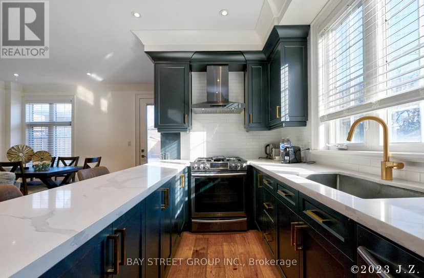 60 Emmett Avenue, Toronto, photo 2