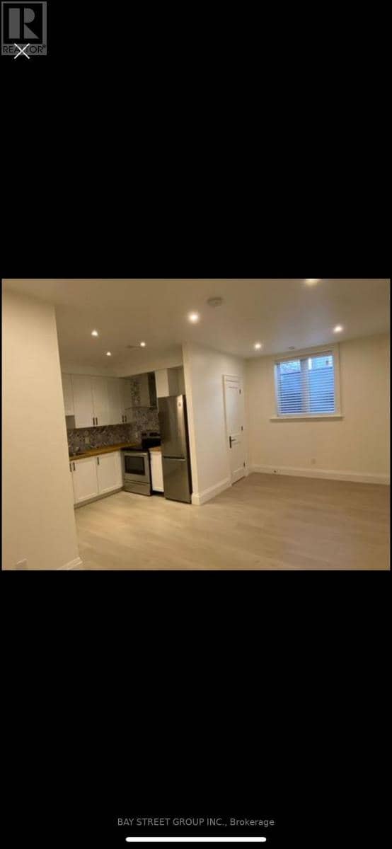 60 Emmett Avenue — photo 33 of 35