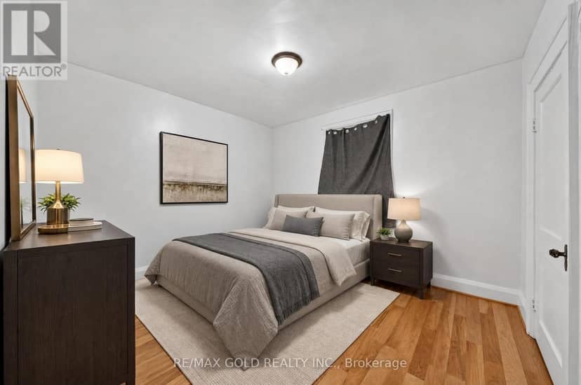 15 Beverley Street — photo 13 of 33