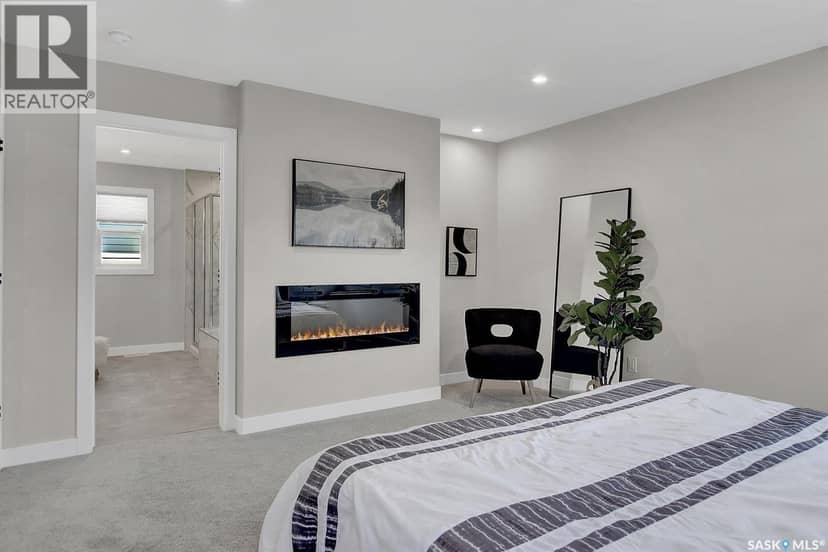 273 Lakeside BOULEVARD — photo 5 of 12