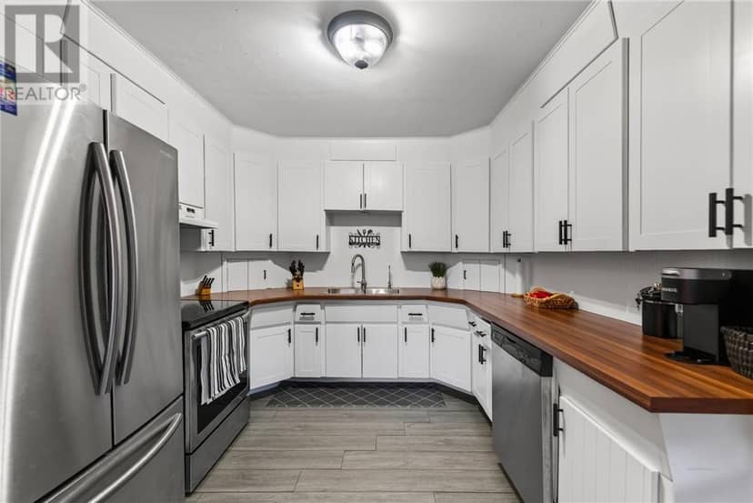 33 Notre Dame Street E, Noelville, photo 8