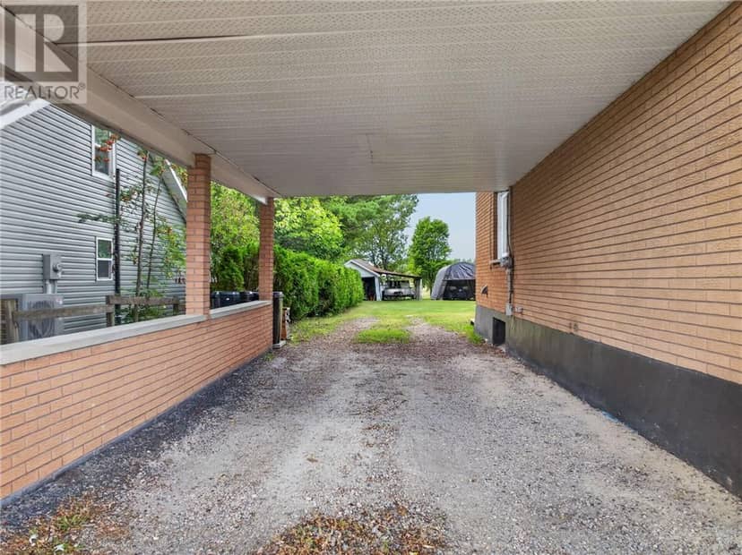 33 Notre Dame Street E, Noelville, photo 6