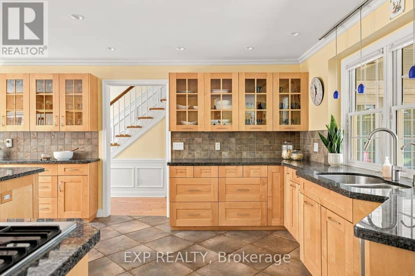 290 Bridgeport Road E — photo 9 of 40