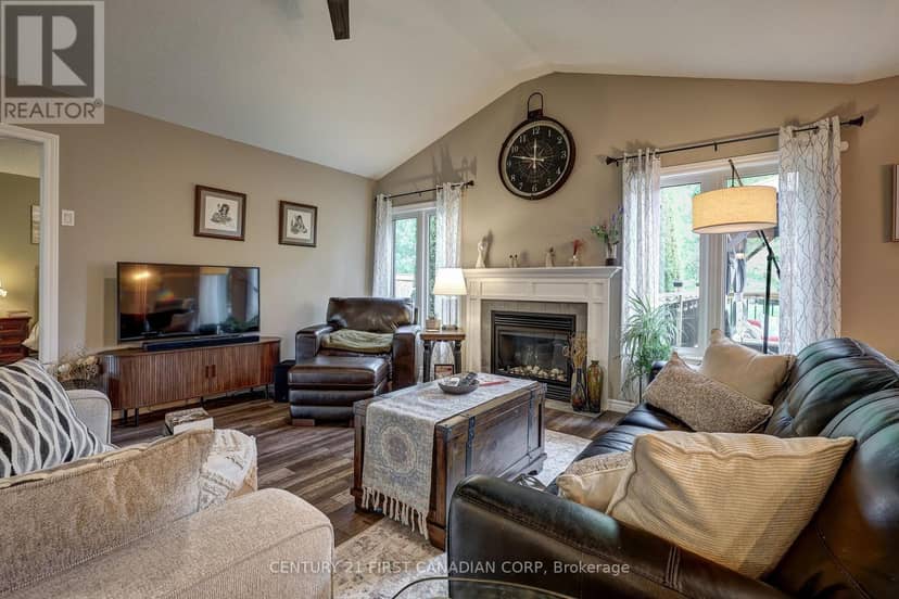 26 Cardinal Court — photo 28 of 40