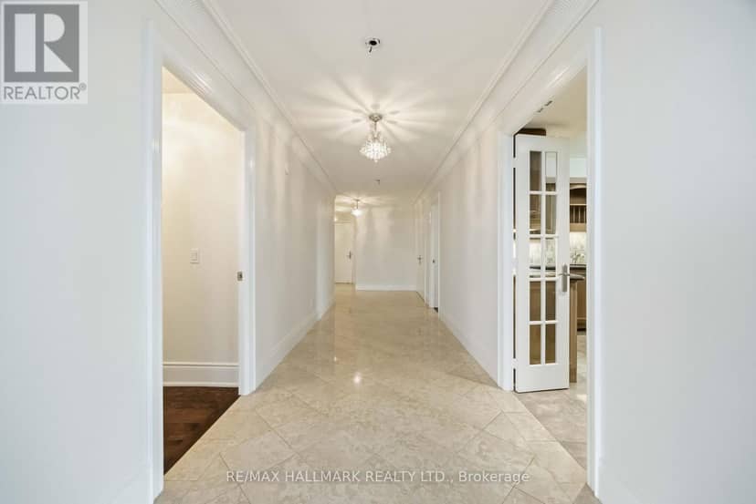 1821 - 80 Harrison Garden Boulevard — photo 10 of 39