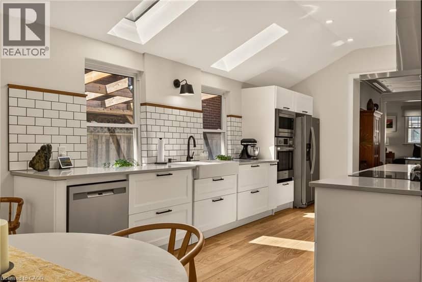 32 MAGILL Street — photo 13 of 40