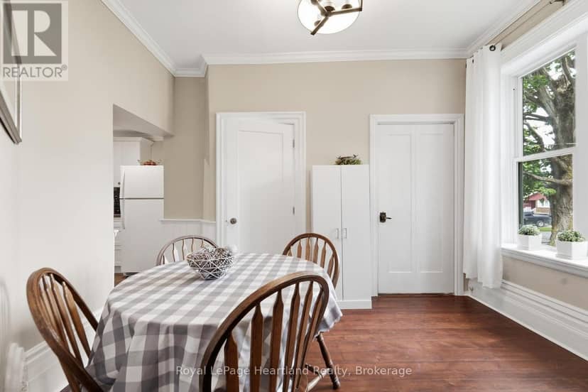 409 Gypsy Lane — photo 18 of 39