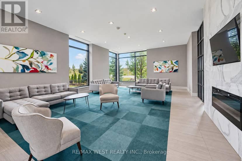 344 - 555 William Graham Drive, Aurora, photo 3