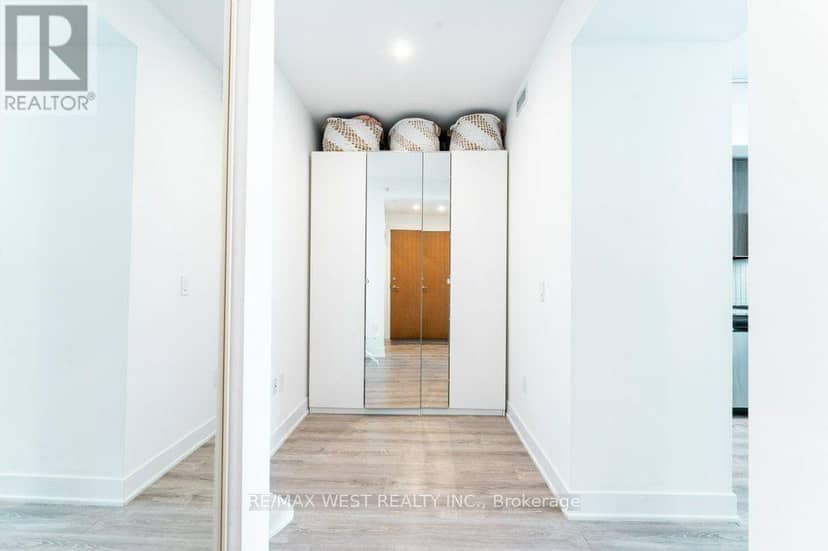 3206 - 20 Shore Breeze Drive — photo 5 of 33