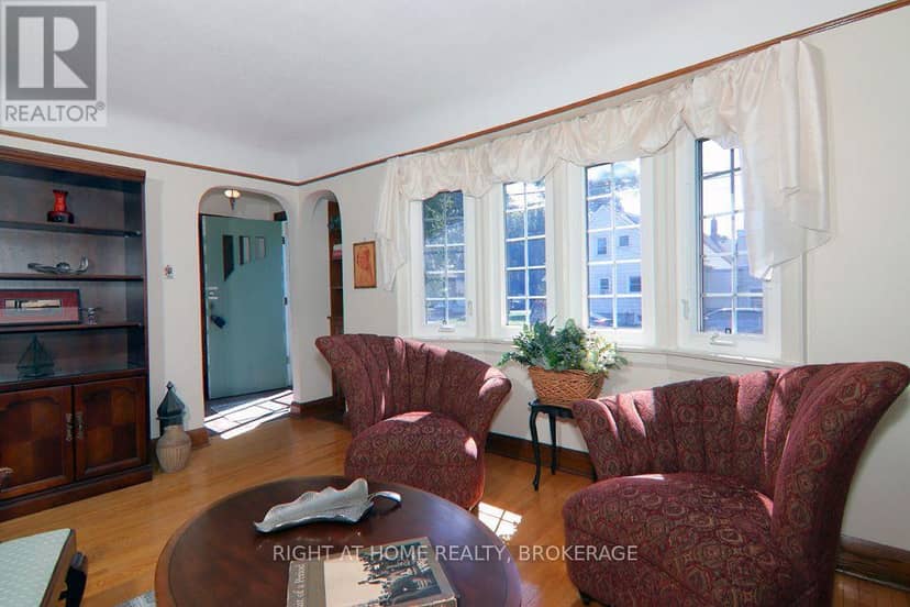 31 Stuart Avenue — photo 15 of 40