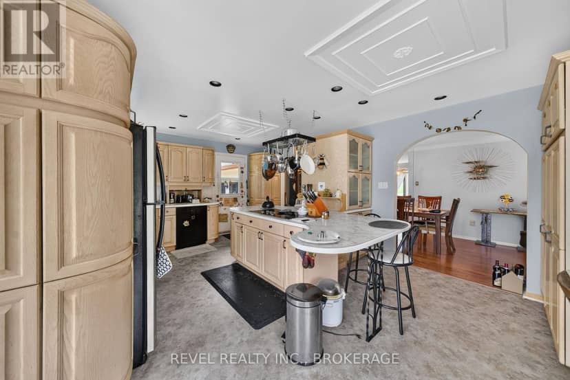 4453 Latimer Road — photo 16 of 40