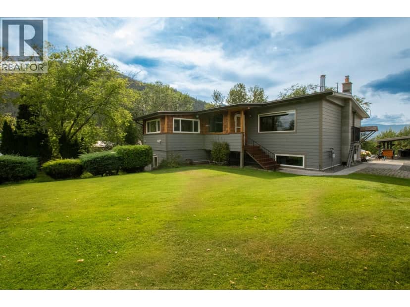 502 Marshall Road, Merritt
