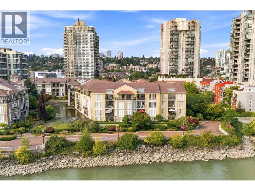 411 3 RENAISSANCE SQUARE, New Westminster