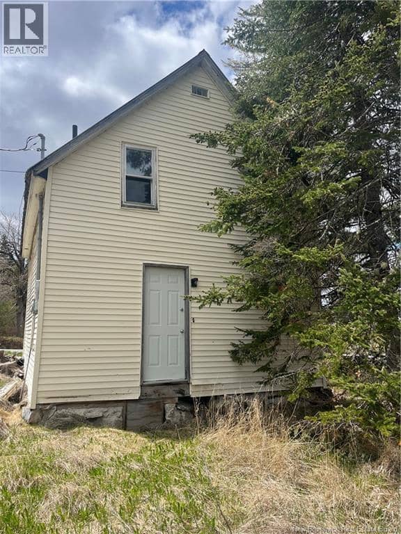 903 Benton Road — photo 5 of 40