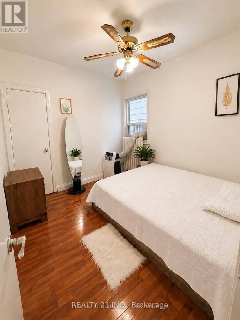 8 Mack Avenue — photo 10 of 29