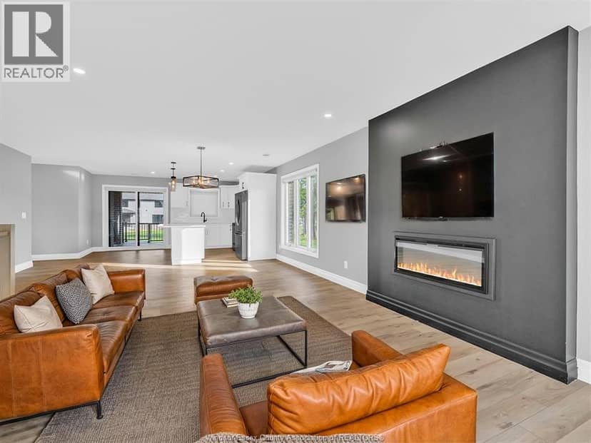 54 REDWOOD Unit# A,B — photo 15 of 40